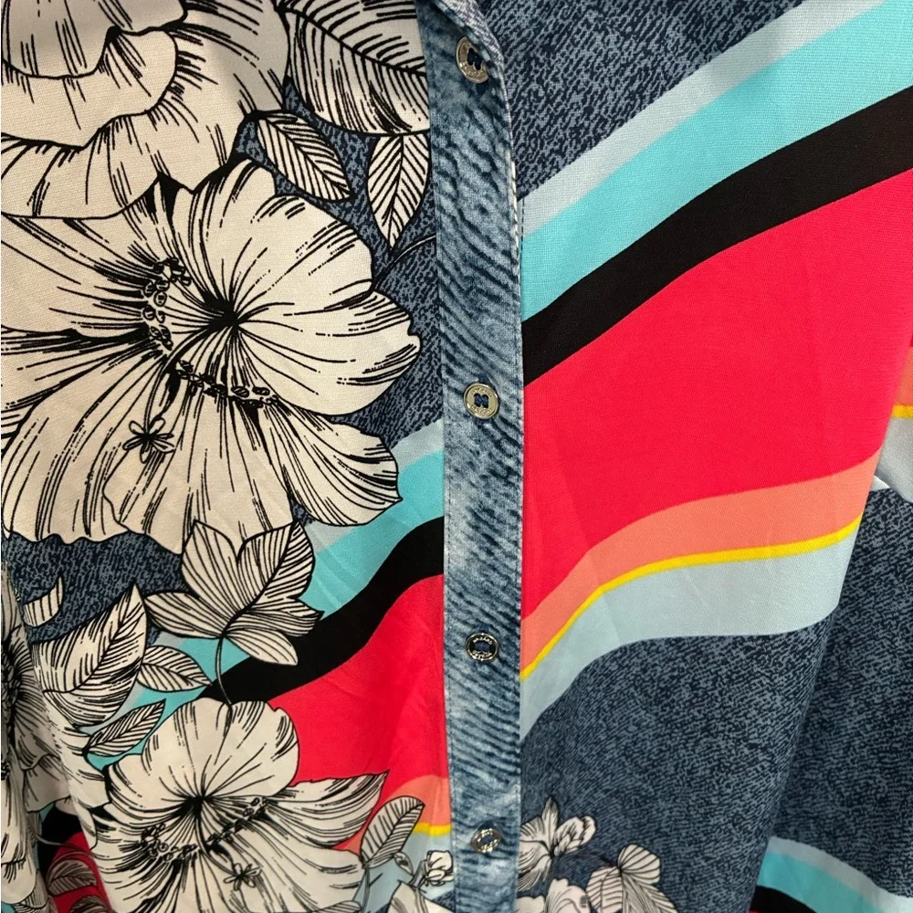 Vibrant Floral and Striped Button Down Shirt - Picture 7 of 7